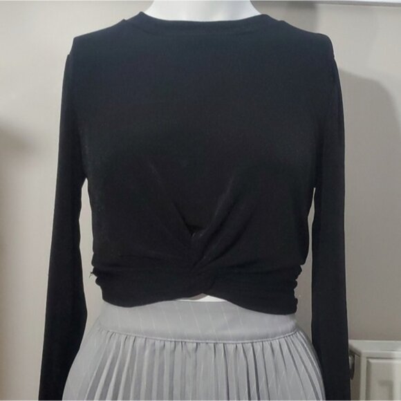 POISON IVY- Tie Knot Front Spandex Long Sleeved Black Top- NWOT - Picture 1 of 10